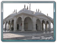 Powapuri Jain temple - Bihar