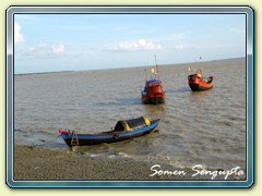 Three boats, Diamond Harbour, Bengal